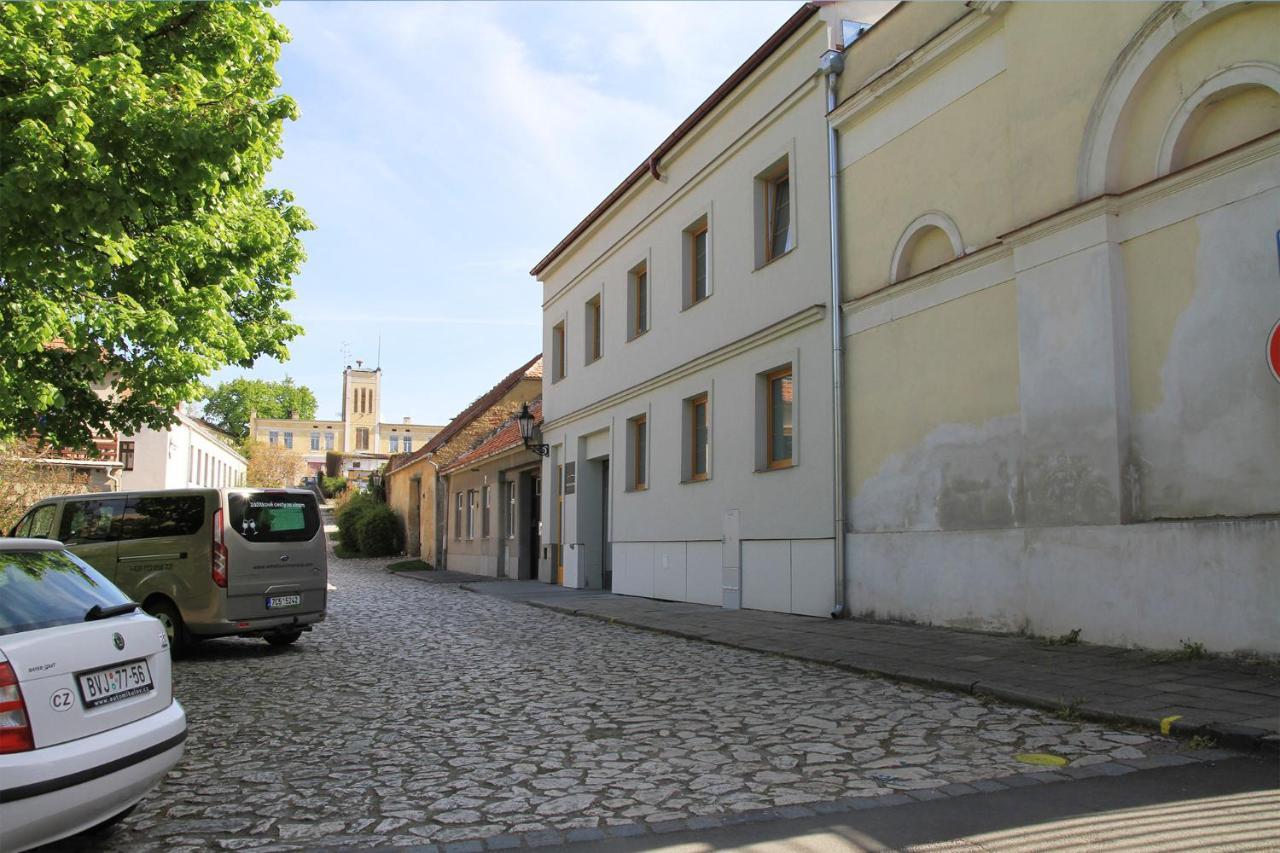Velovino Apartman Mikulov Zewnętrze zdjęcie